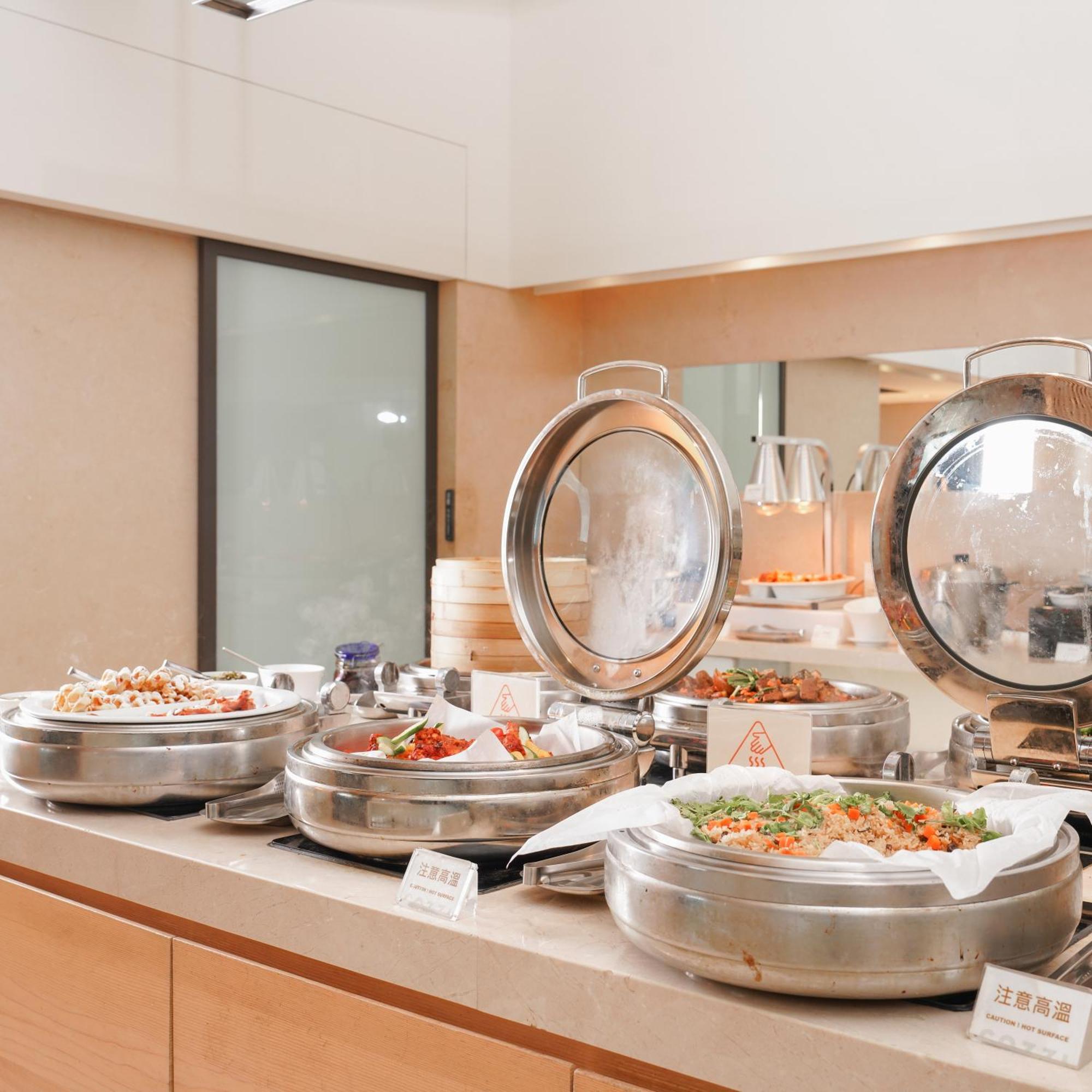 Hotel Cozzi Zhongshan Kaohsiung Dış mekan fotoğraf