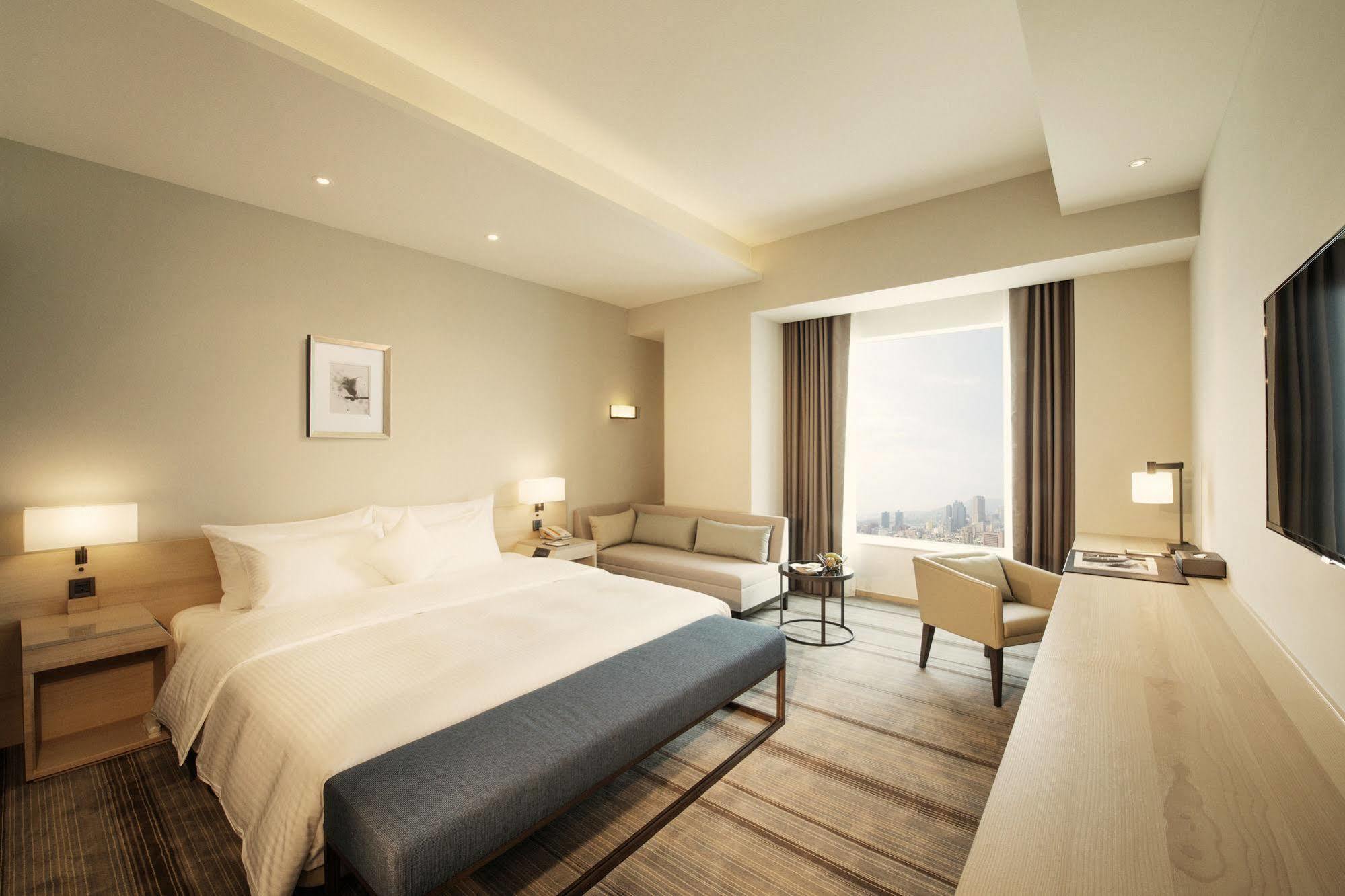 Hotel Cozzi Zhongshan Kaohsiung Dış mekan fotoğraf