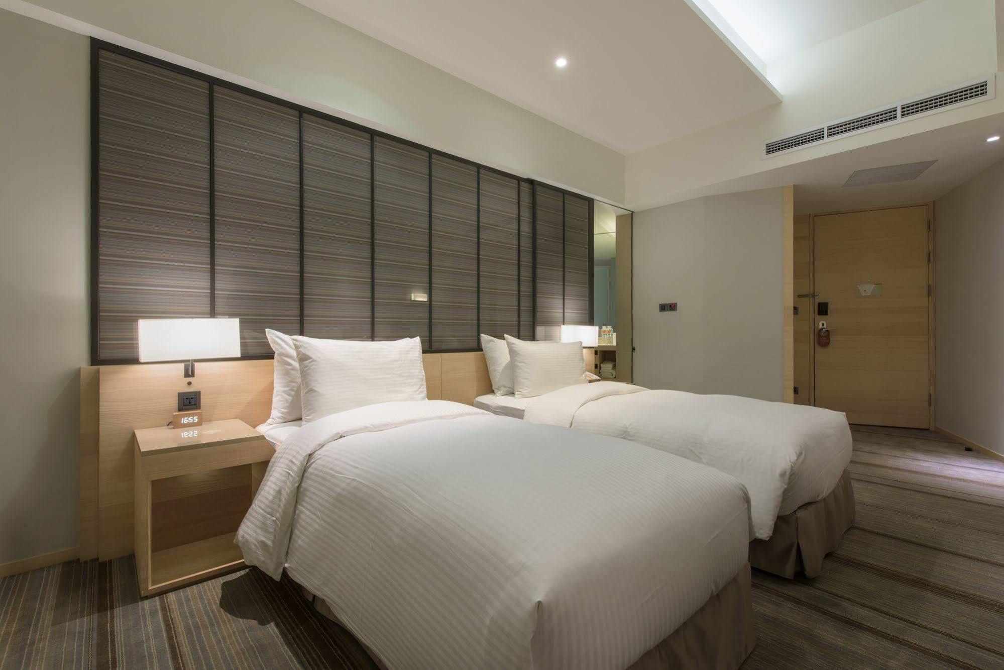 Hotel Cozzi Zhongshan Kaohsiung Dış mekan fotoğraf