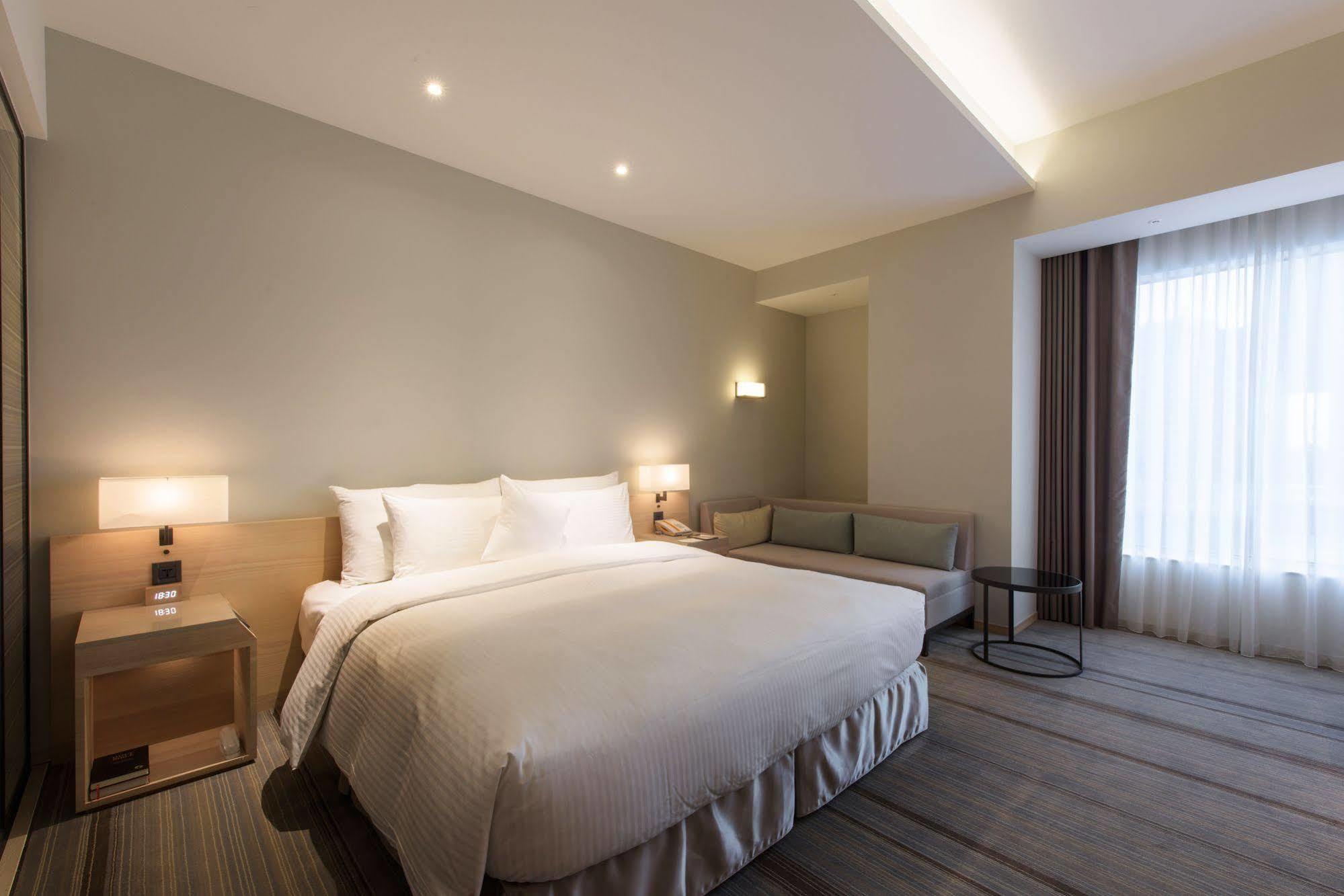 Hotel Cozzi Zhongshan Kaohsiung Dış mekan fotoğraf