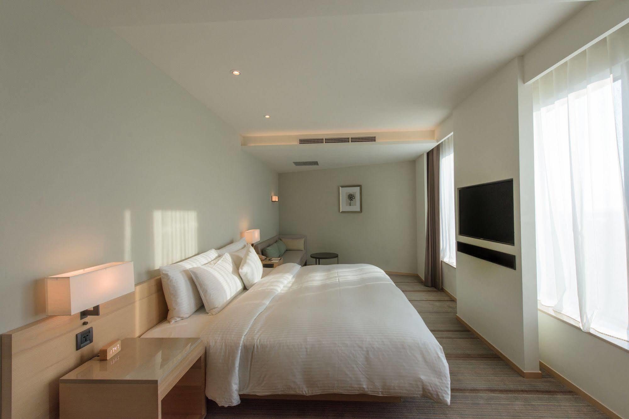 Hotel Cozzi Zhongshan Kaohsiung Dış mekan fotoğraf