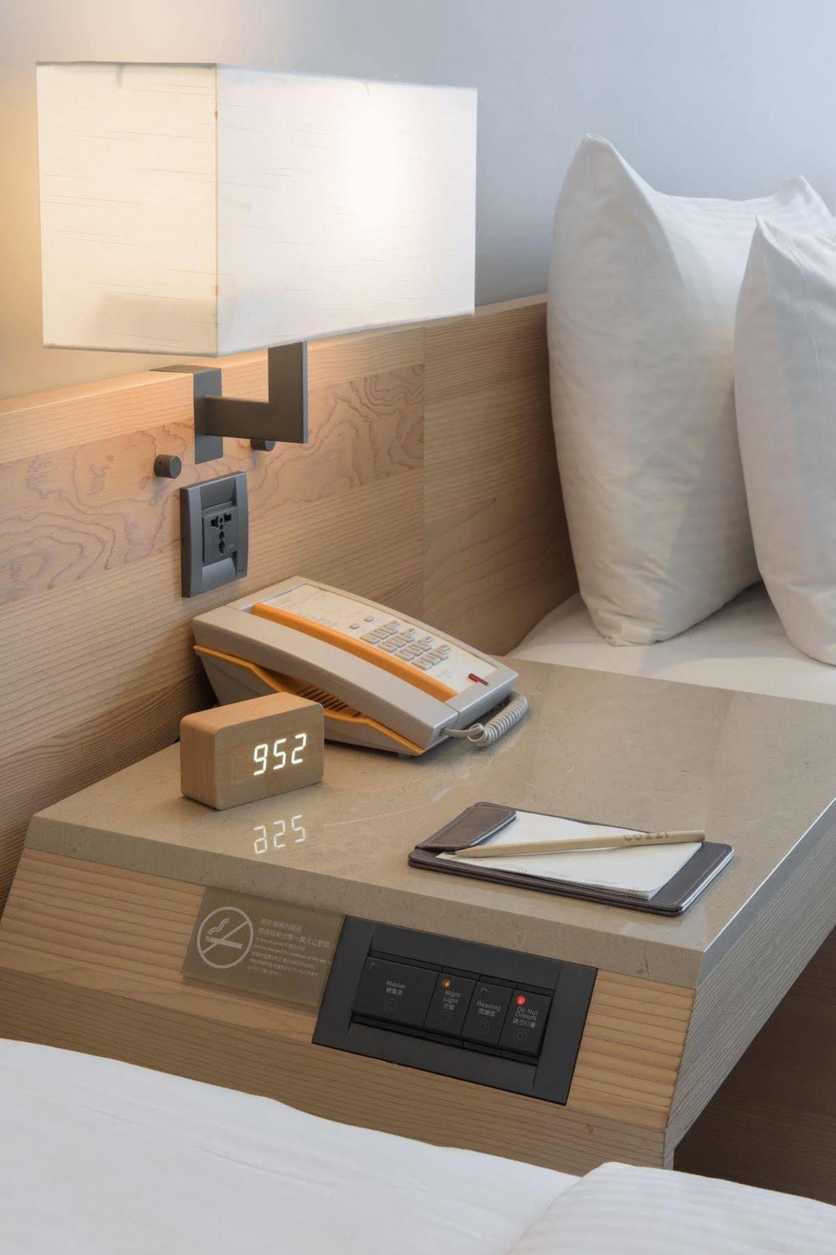 Hotel Cozzi Zhongshan Kaohsiung Dış mekan fotoğraf